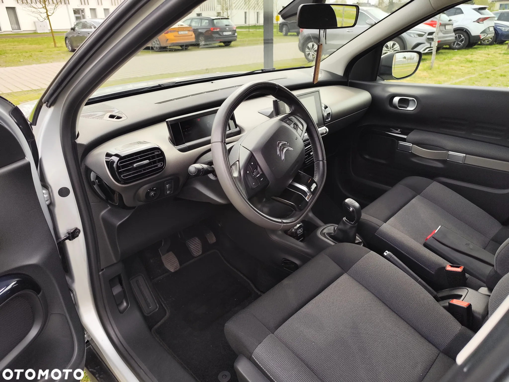 Citroën C4 Cactus 1.2 PureTech Feel Edition S&S - 12