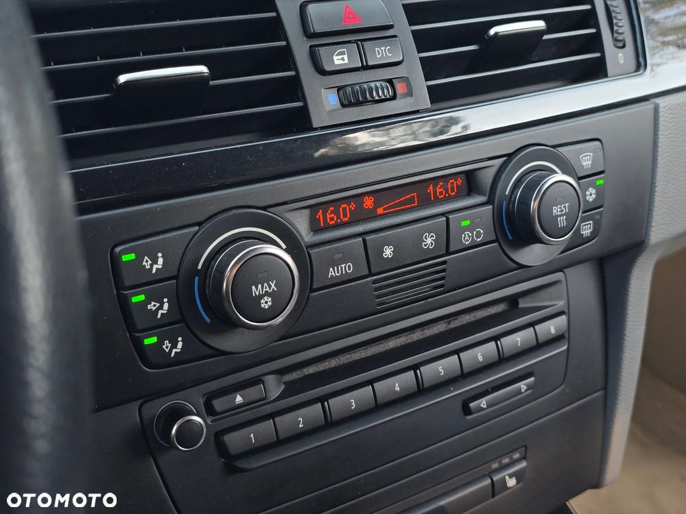 BMW Seria 3 330i M Sport Edition - 8