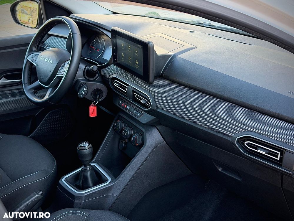 Dacia Logan TCe 90 MT6 Expression - 16