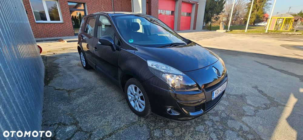Renault Scenic - 1