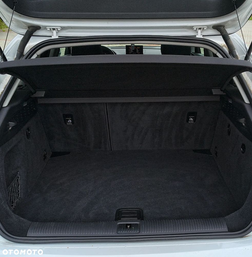 Audi A3 Sportback - 17