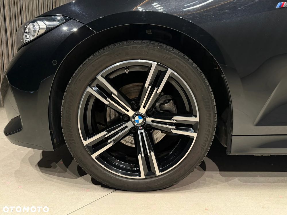 BMW Seria 3 320d xDrive mHEV M Sport - 14