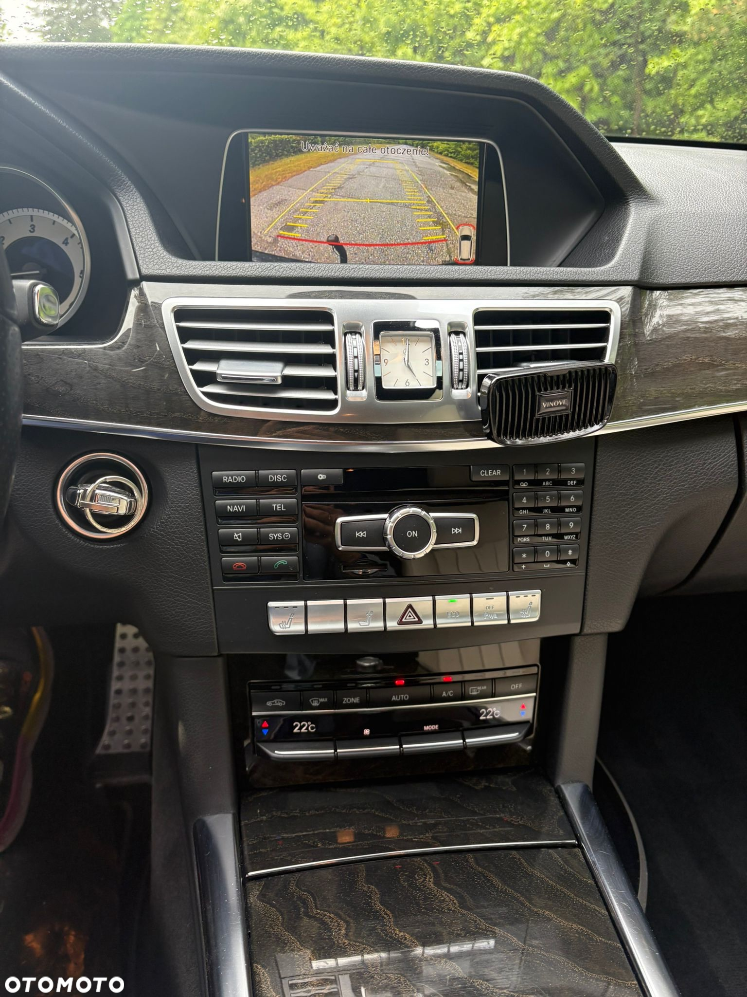 Mercedes-Benz Klasa E 220 T CDI DPF BlueEFFICIENCY Automatik Elegance - 19