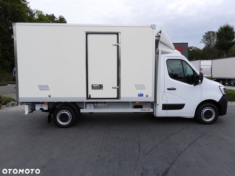 Renault MASTER CHŁODNIA KONTENER 1*C LEDY KLIMATYZACJA  165KM - 8