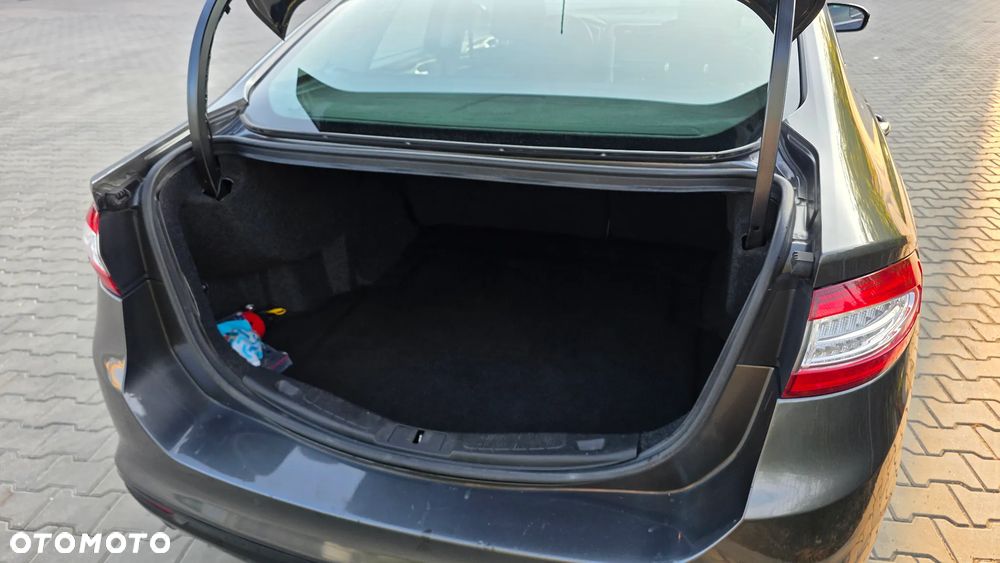 Ford Fusion 2.0 EcoBoost Titanium - 13