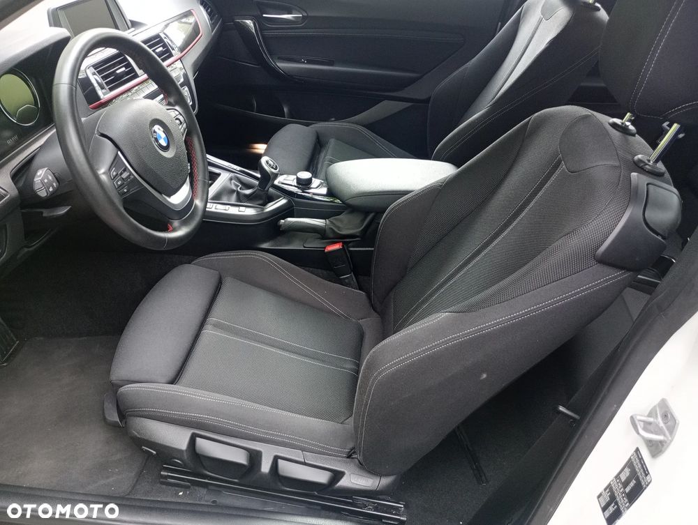 BMW Seria 2 218i Sport Line - 27