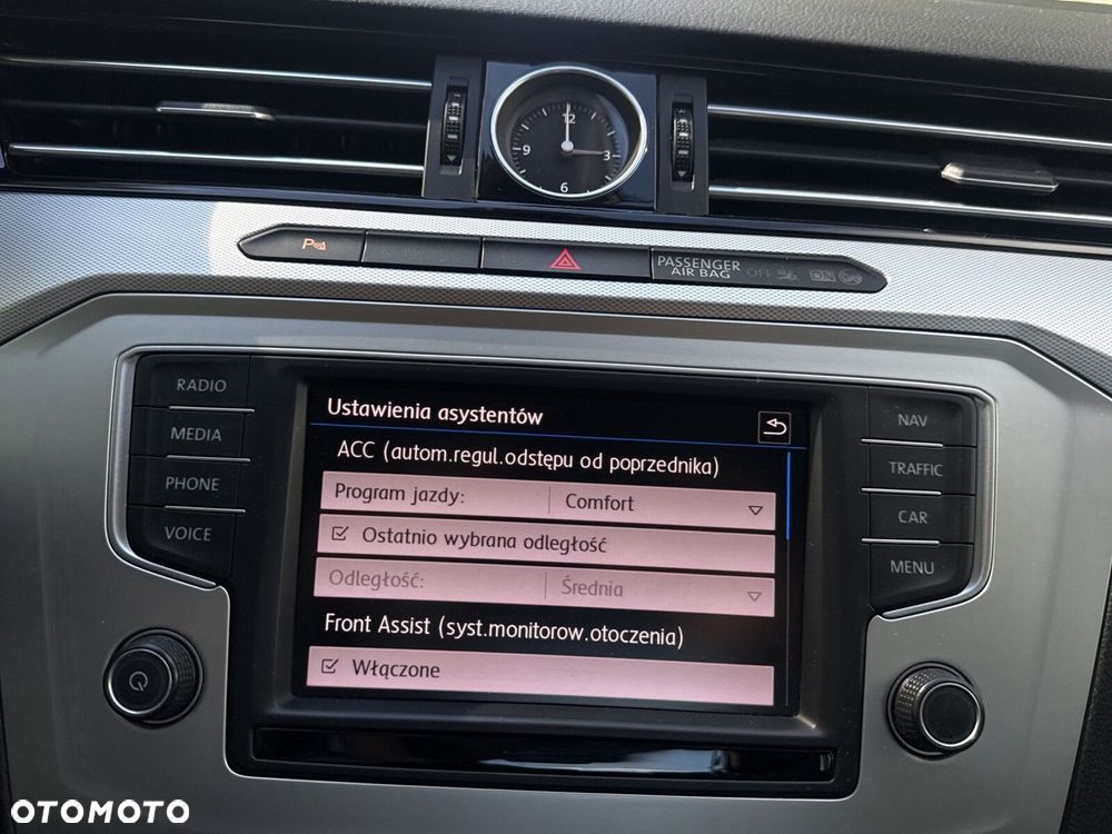 Volkswagen Passat 1.4 TSI BMT ACT Comfortline - 28