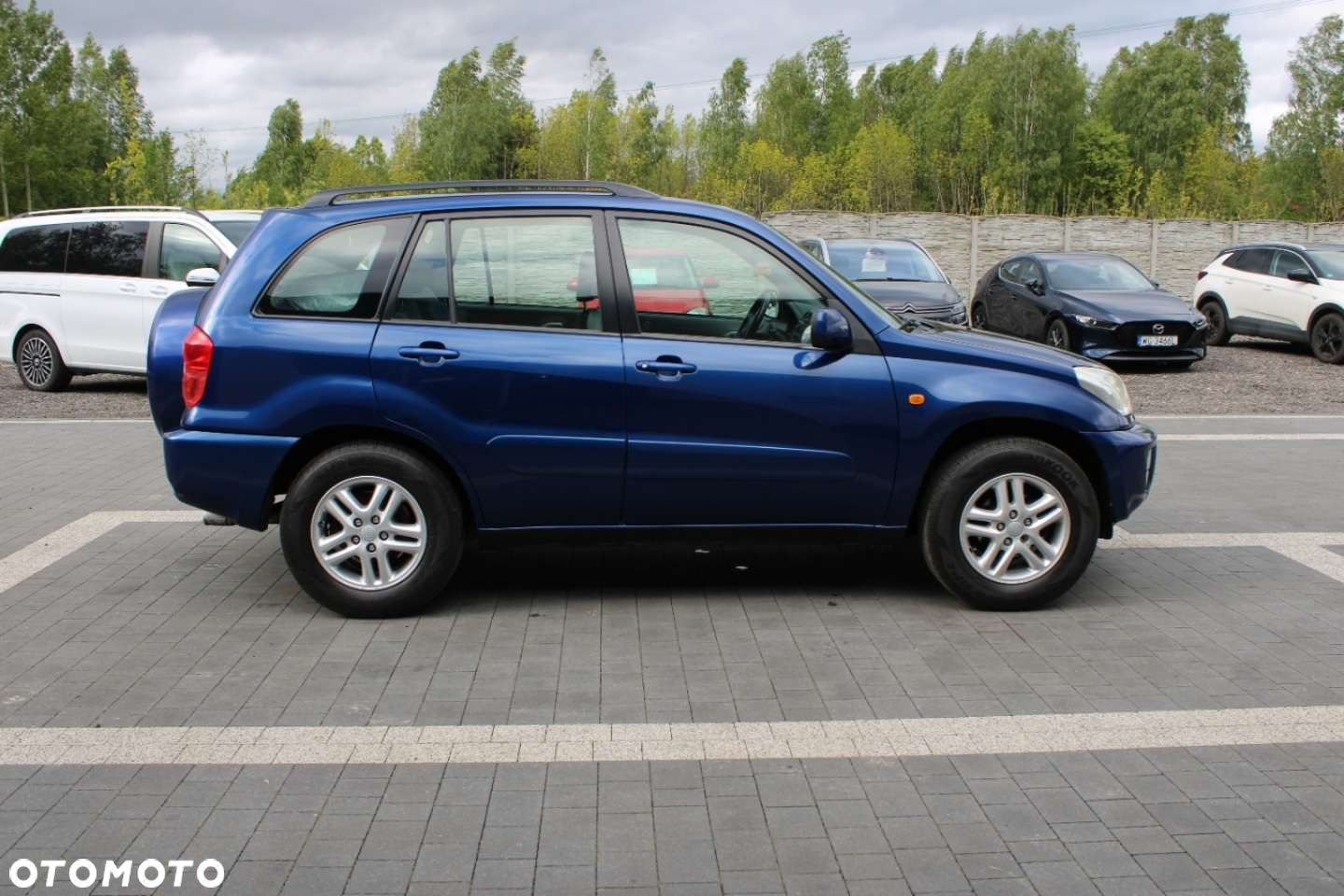 Toyota RAV4 - 14
