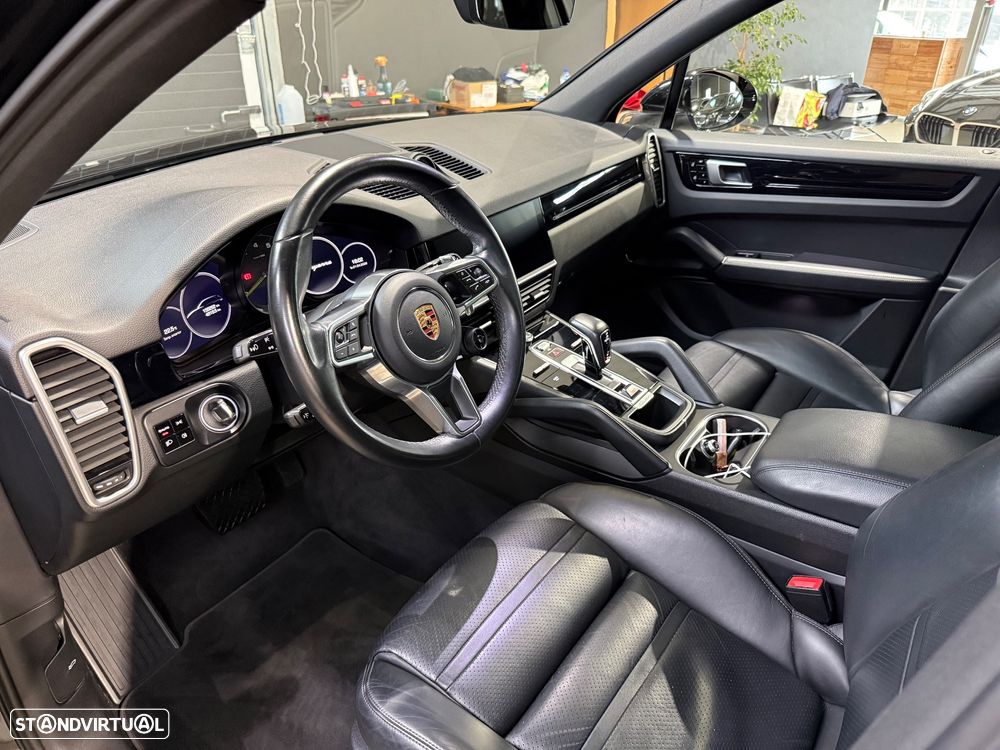 Porsche Cayenne E-Hybrid - 9