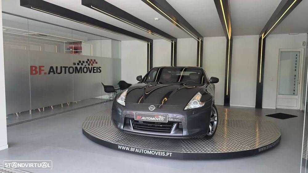 Nissan 370 Z Black Edition - 11