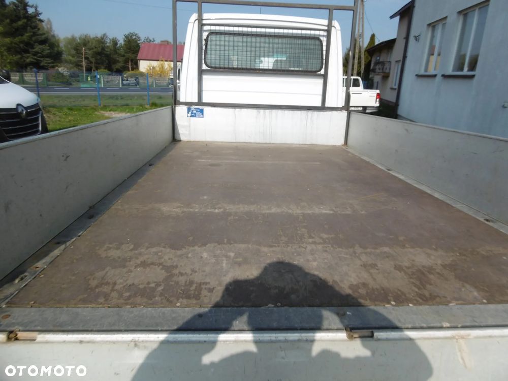 Mercedes-Benz Sprinter - 15