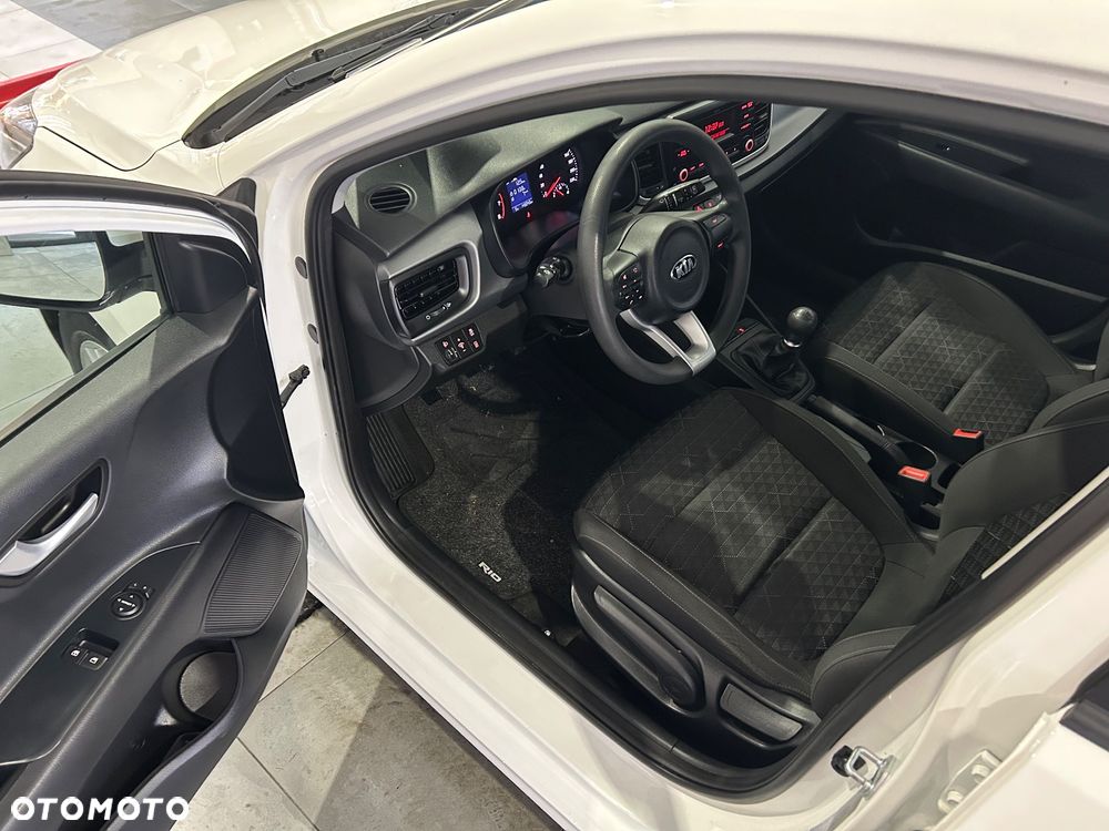 Kia Rio 1.2 Business Line - 16
