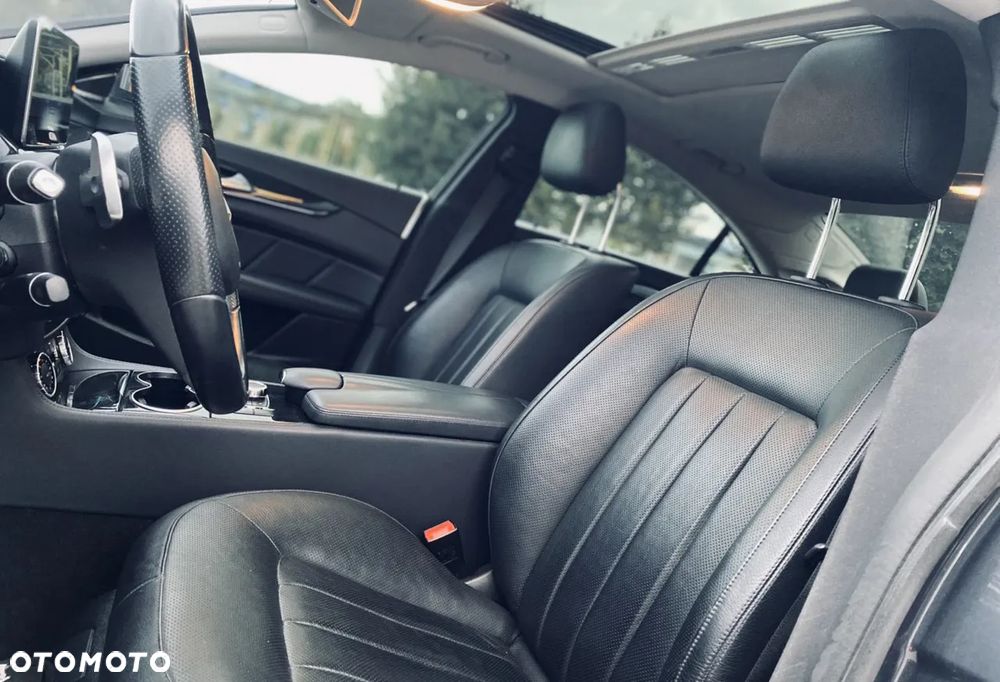 Mercedes-Benz CLS - 13