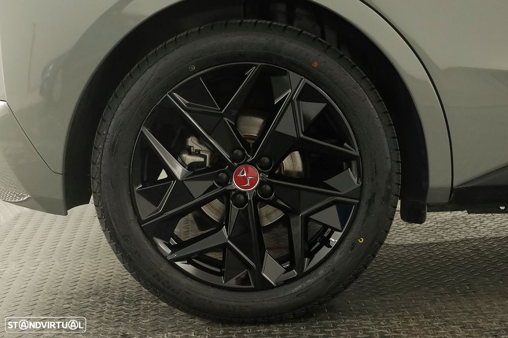 DS DS4 4 1.2 PureTech Performance Line EAT8 - 5