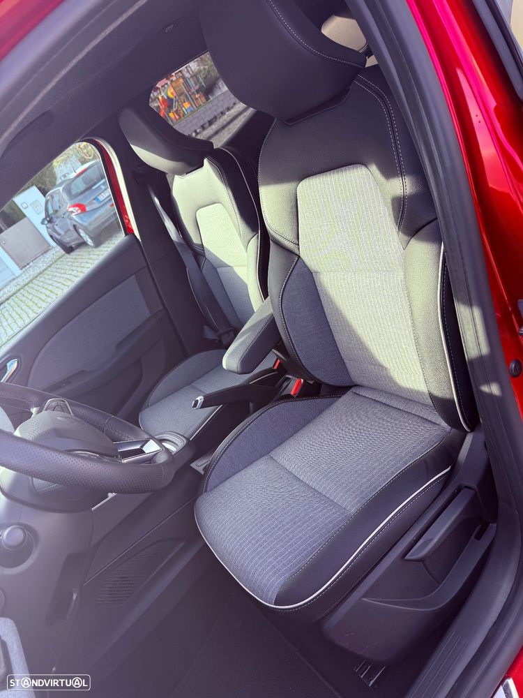 Renault Clio TCe 90 TECHNO - 27