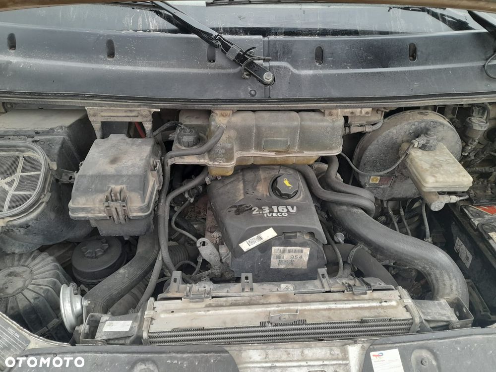 Iveco DAILY 35C12 - 8