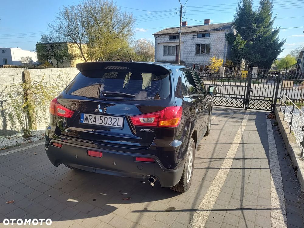 Mitsubishi ASX - 4