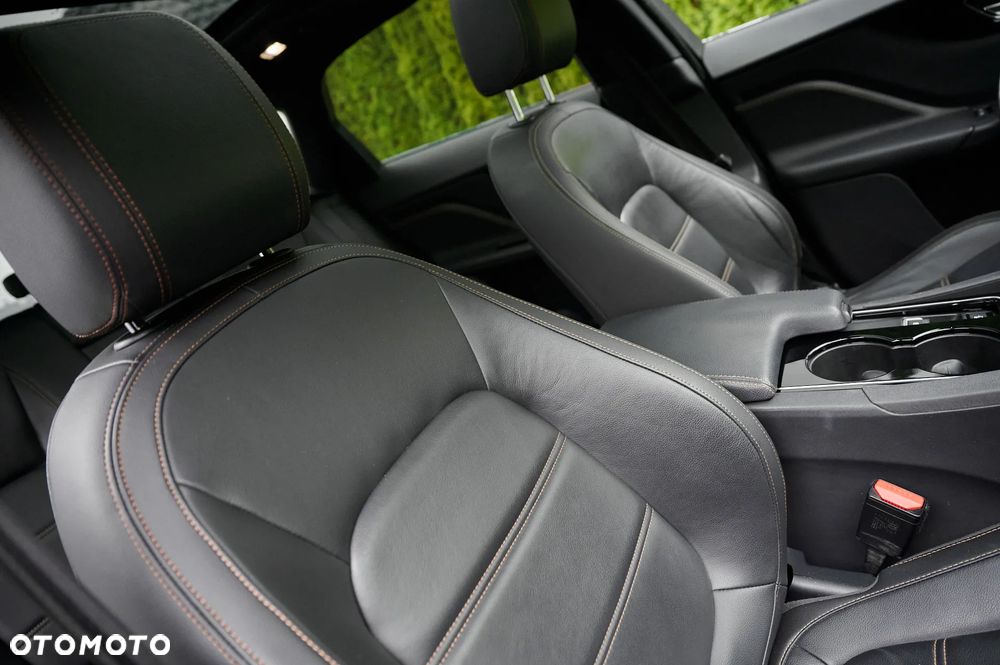 Jaguar F-Pace 20d AWD Prestige - 23