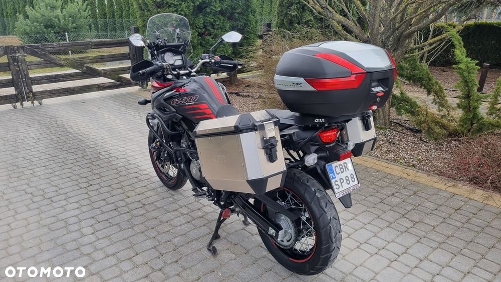 Suzuki V-STROM - 3