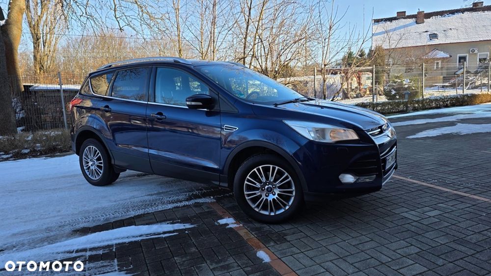 Ford Kuga 1.6 EcoBoost 2x4 Titanium - 9