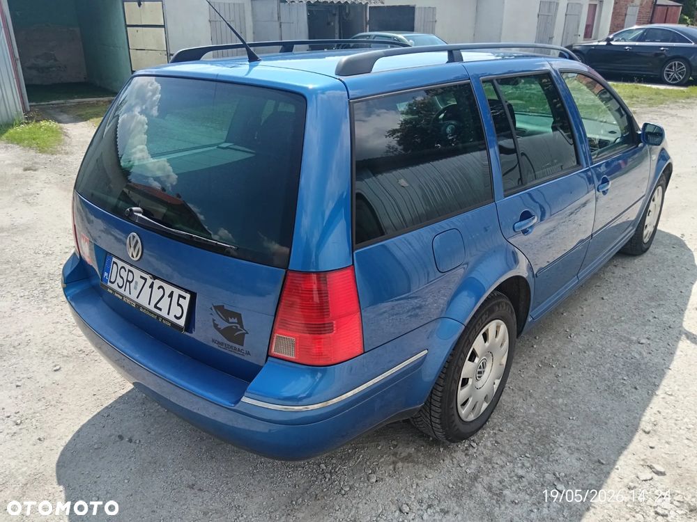 Volkswagen Golf - 4