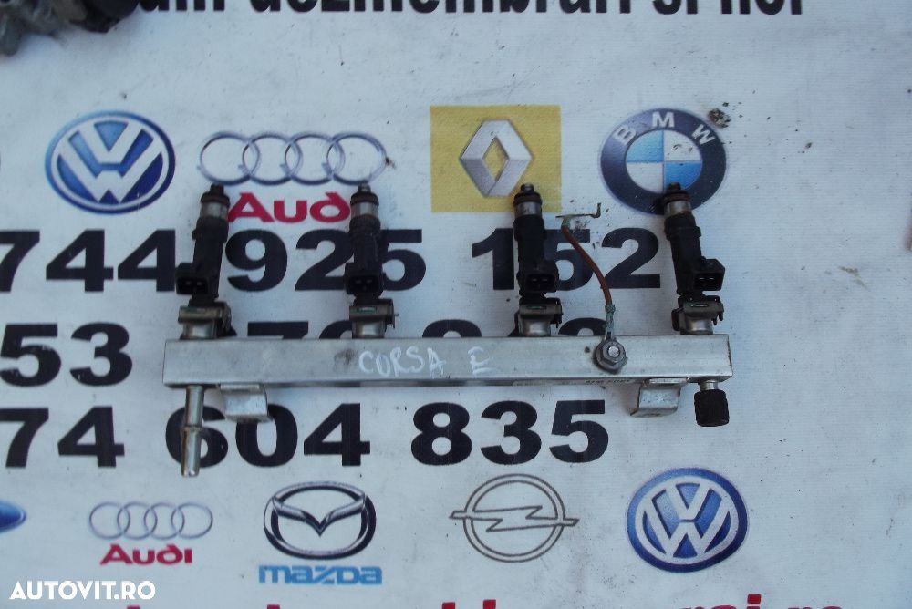 Rampa injectoare Opel Corsa E motor 1.2 euro 5 dezmembrez Corsa E astra j corsa d meriva b - 1