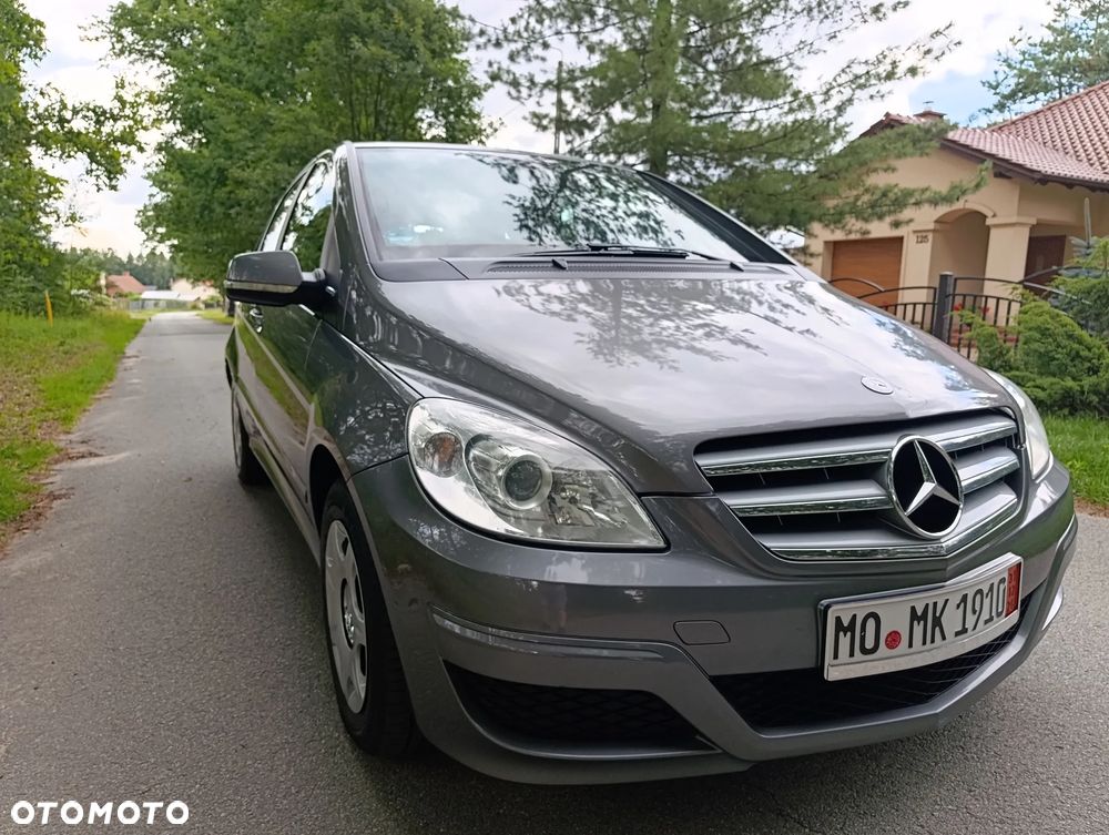 Mercedes-Benz Klasa B 160 BlueEFFICIENCY SPORT EDITION - 29