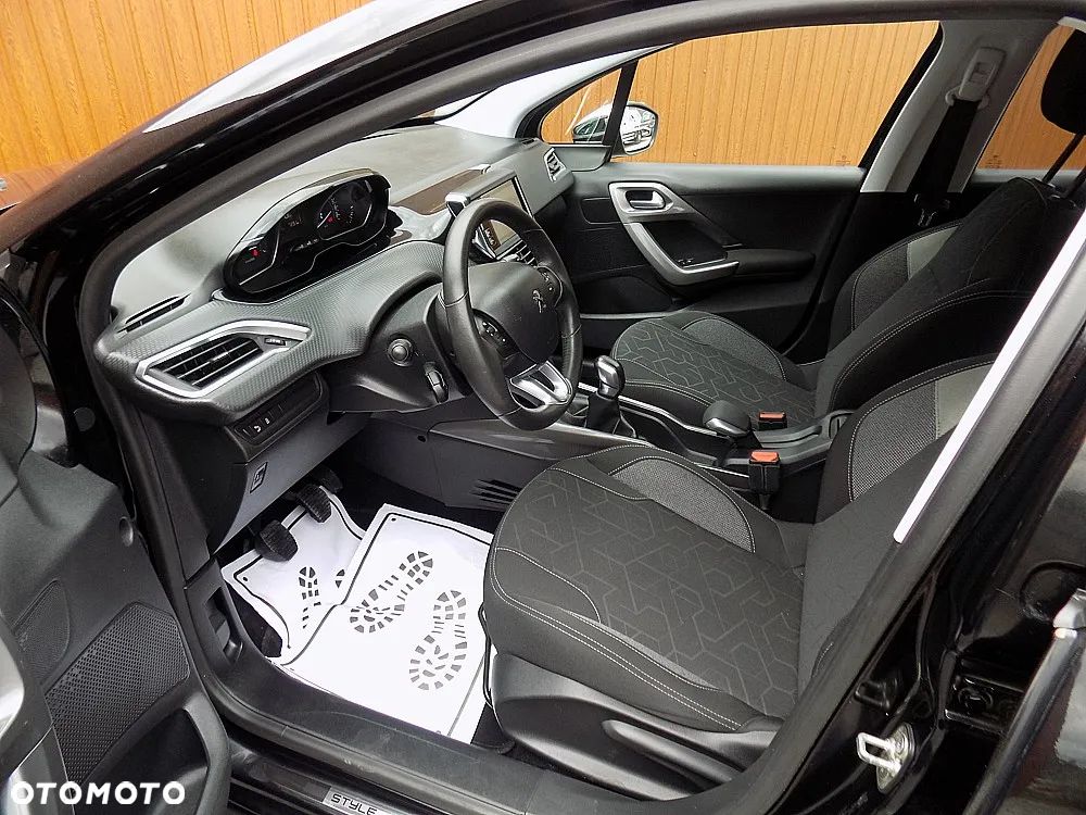 Peugeot 2008 PureTech 82 Style - 5