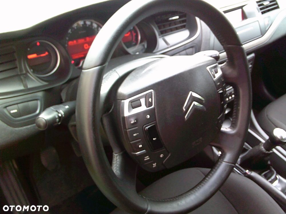 Citroën C5 Tourer 1.8 16V Style - 24