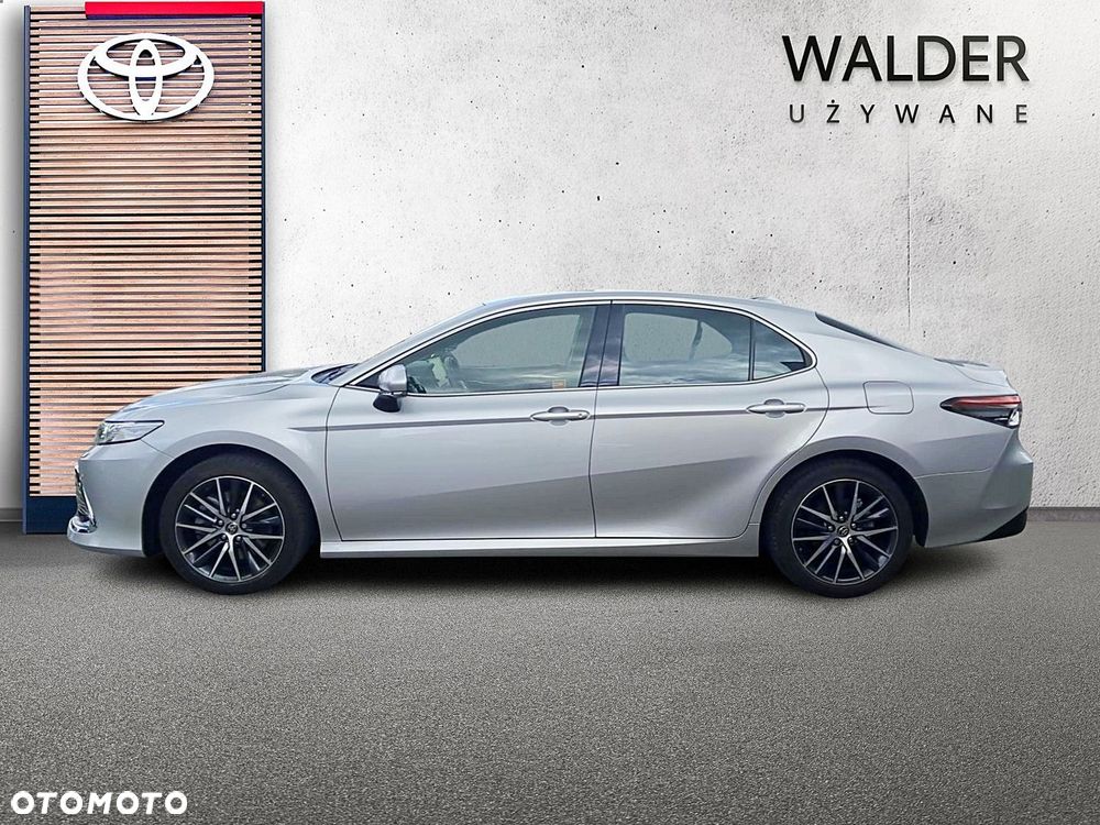 Toyota Camry 2.5 Hybrid Executive CVT - 2