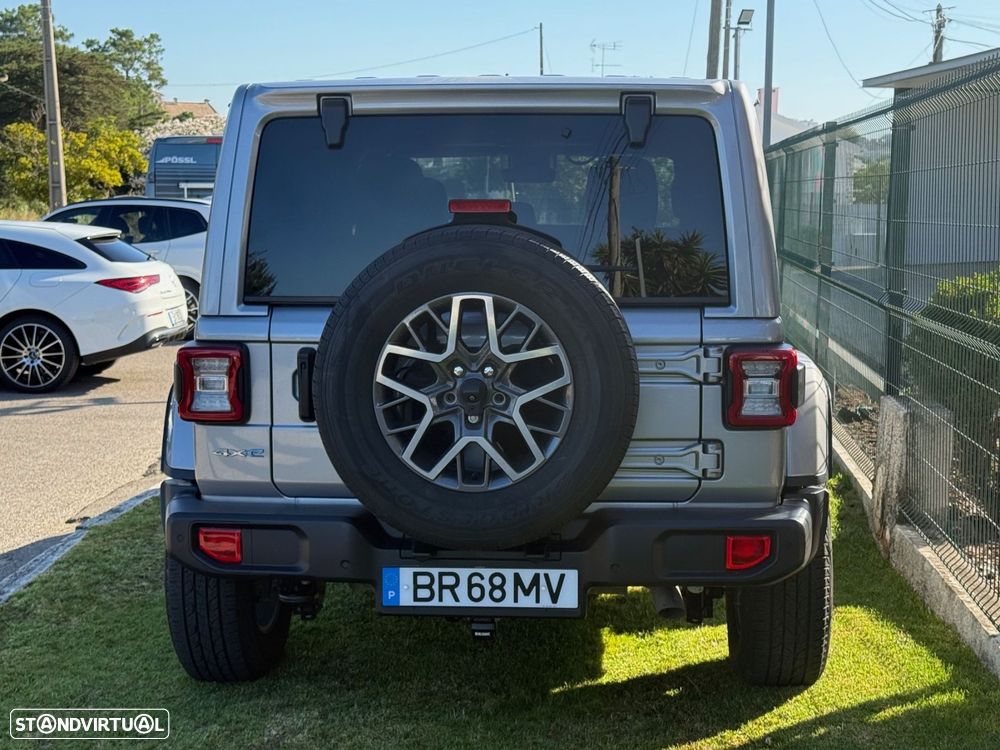 Jeep Wrangler Unlimited - 30