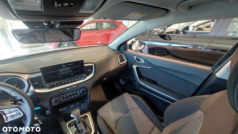 Kia Ceed 1.5 T-GDI M DCT - 10