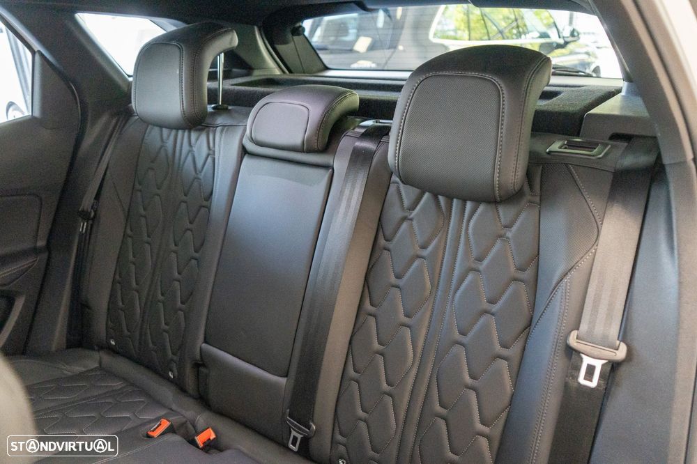 Peugeot 3008 1.6 Hybrid GT e-EAT8 - 11