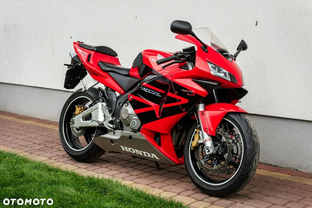 Honda CBR - 1