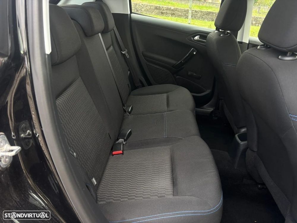 Peugeot 208 1.2 PureTech Active - 9