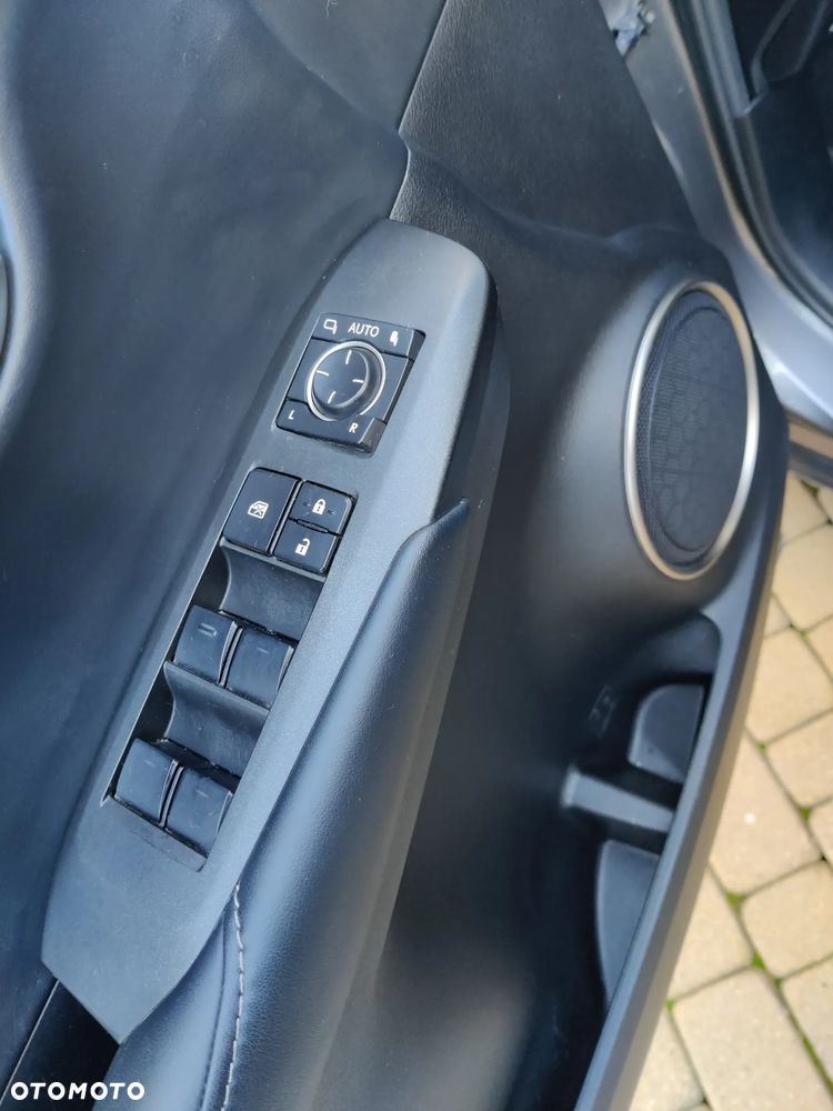 Lexus NX 200t Elite AWD - 12