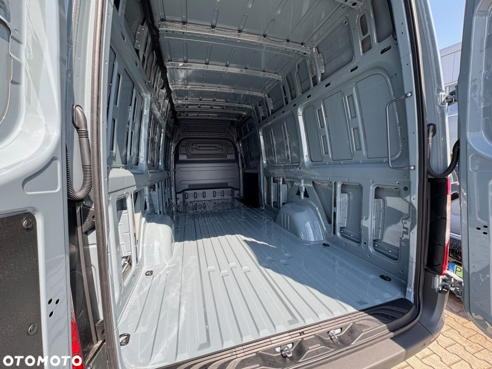 Mercedes-Benz Sprinter 319 CDI KA OM654 długi SELECT - 13