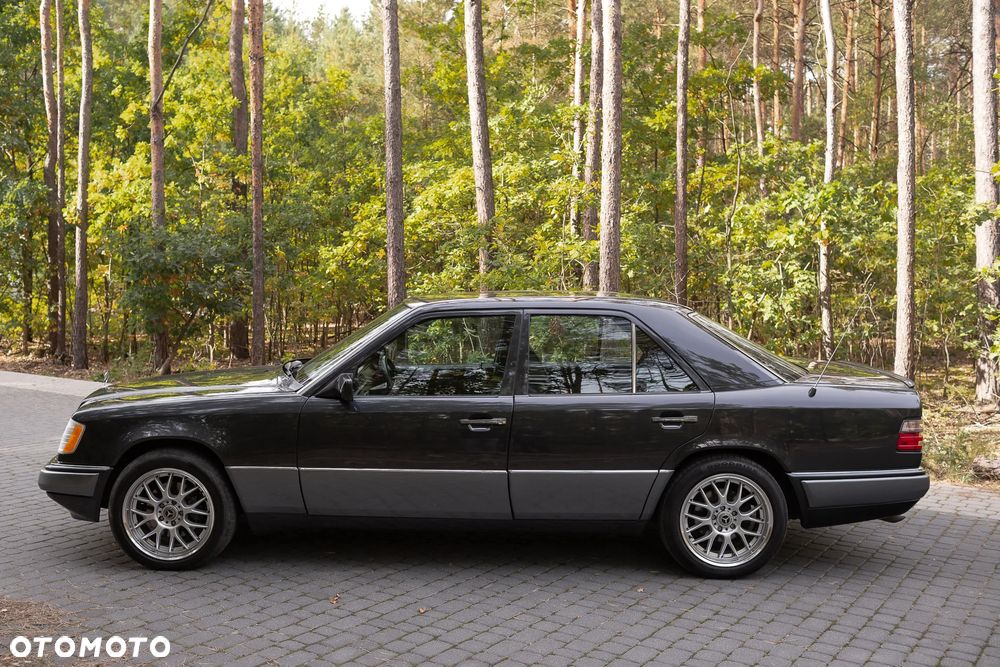 Mercedes-Benz Klasa E - 28