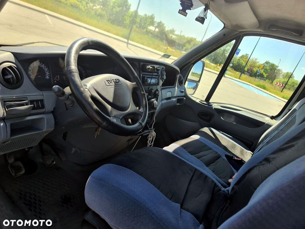 Iveco Daily 35C12 116KM - Bliźniaki - IZOTERMA - CHŁODNIA – MROŹNIA (-20’C) - 17