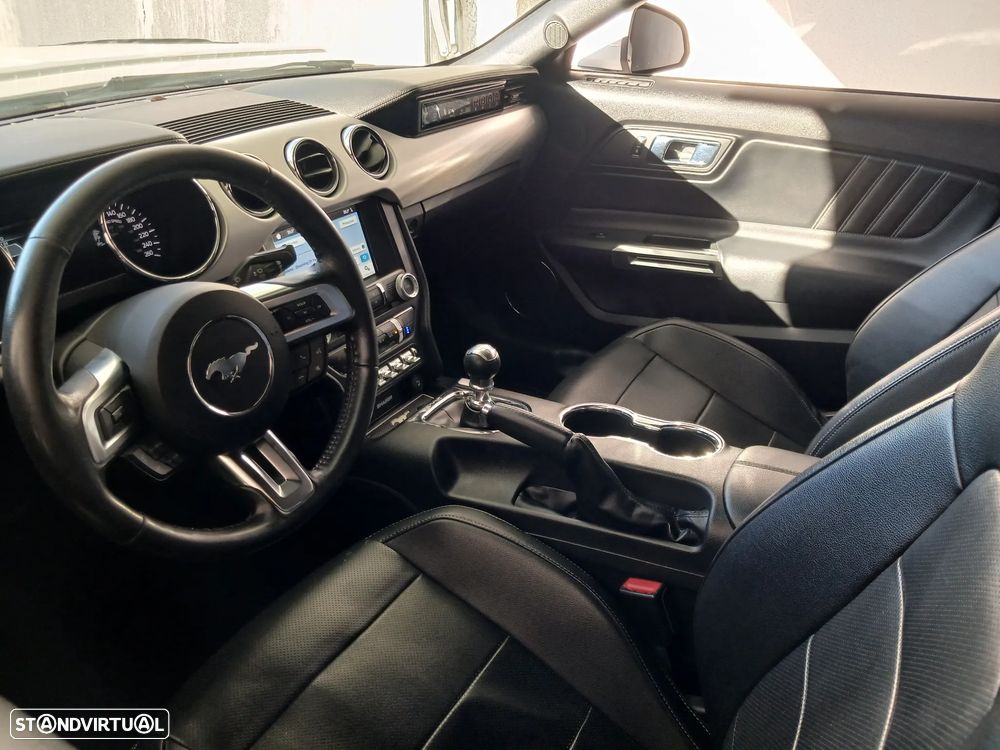 Ford Mustang 2.3i EcoBoost - 15