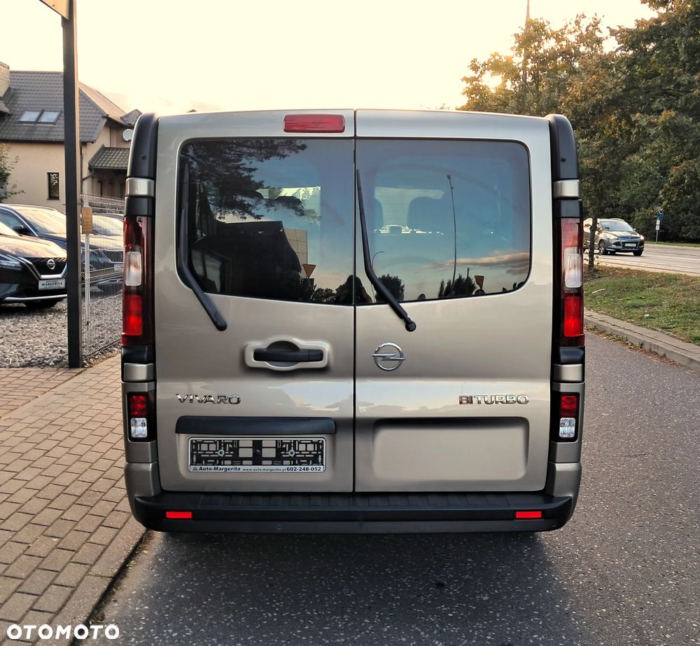 Opel Vivaro - 34