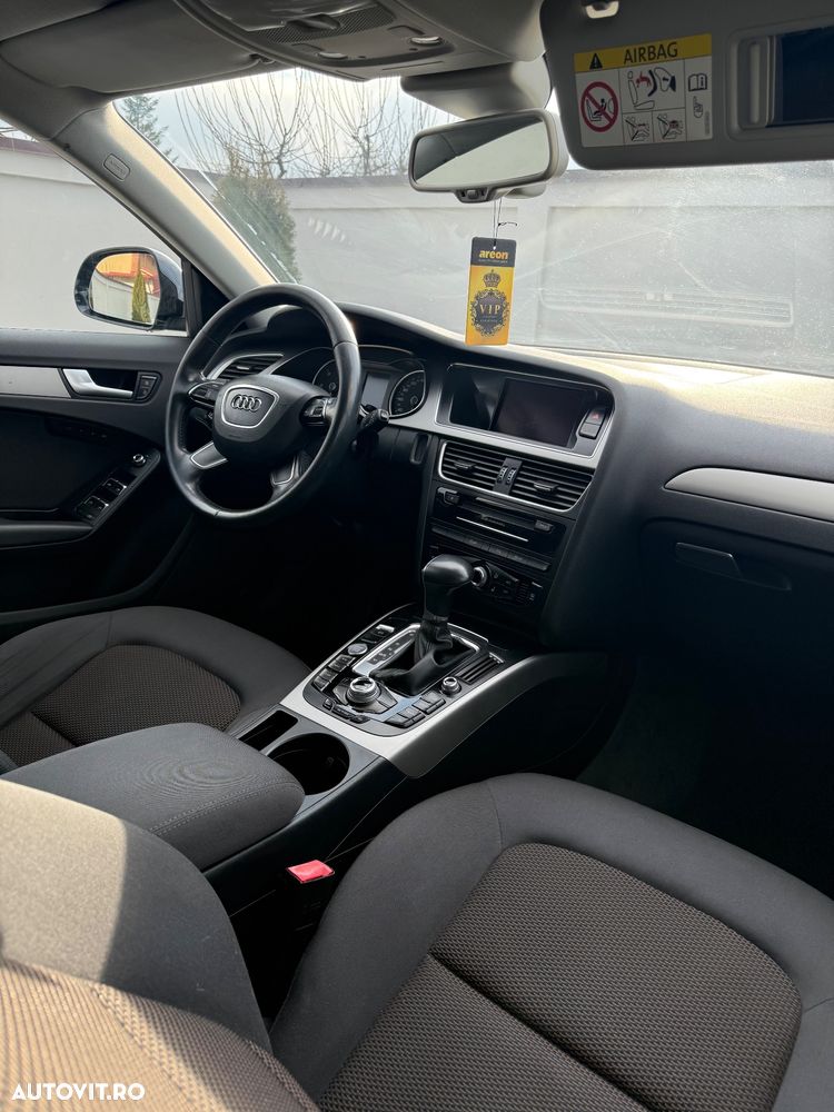 Audi A4 Allroad 2.0 TDI DPF S tronic - 9