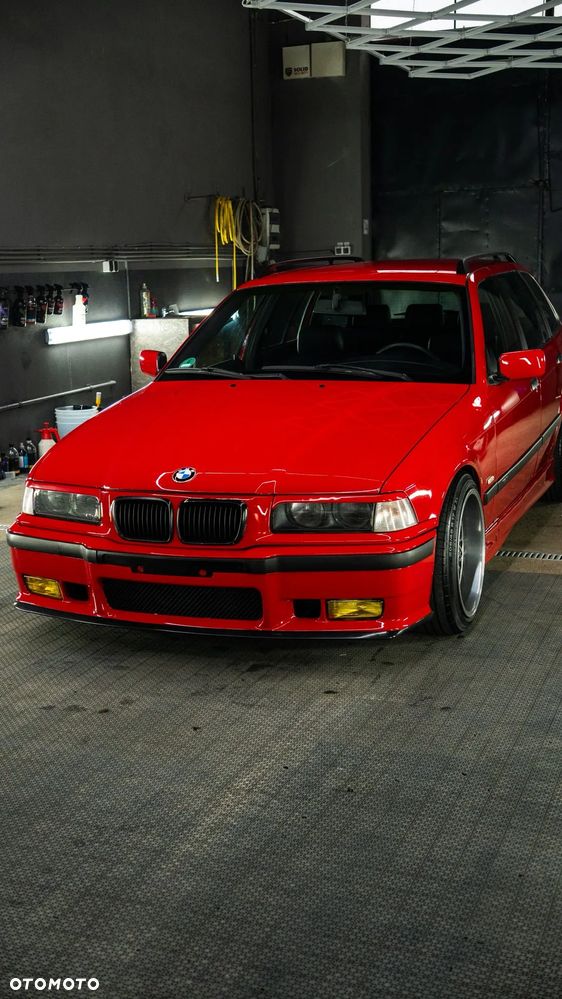 BMW Seria 3 323i - 9
