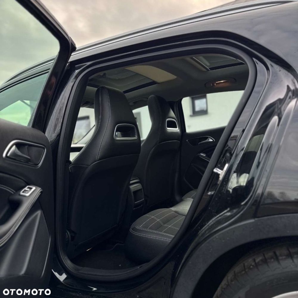Mercedes-Benz GLA - 22