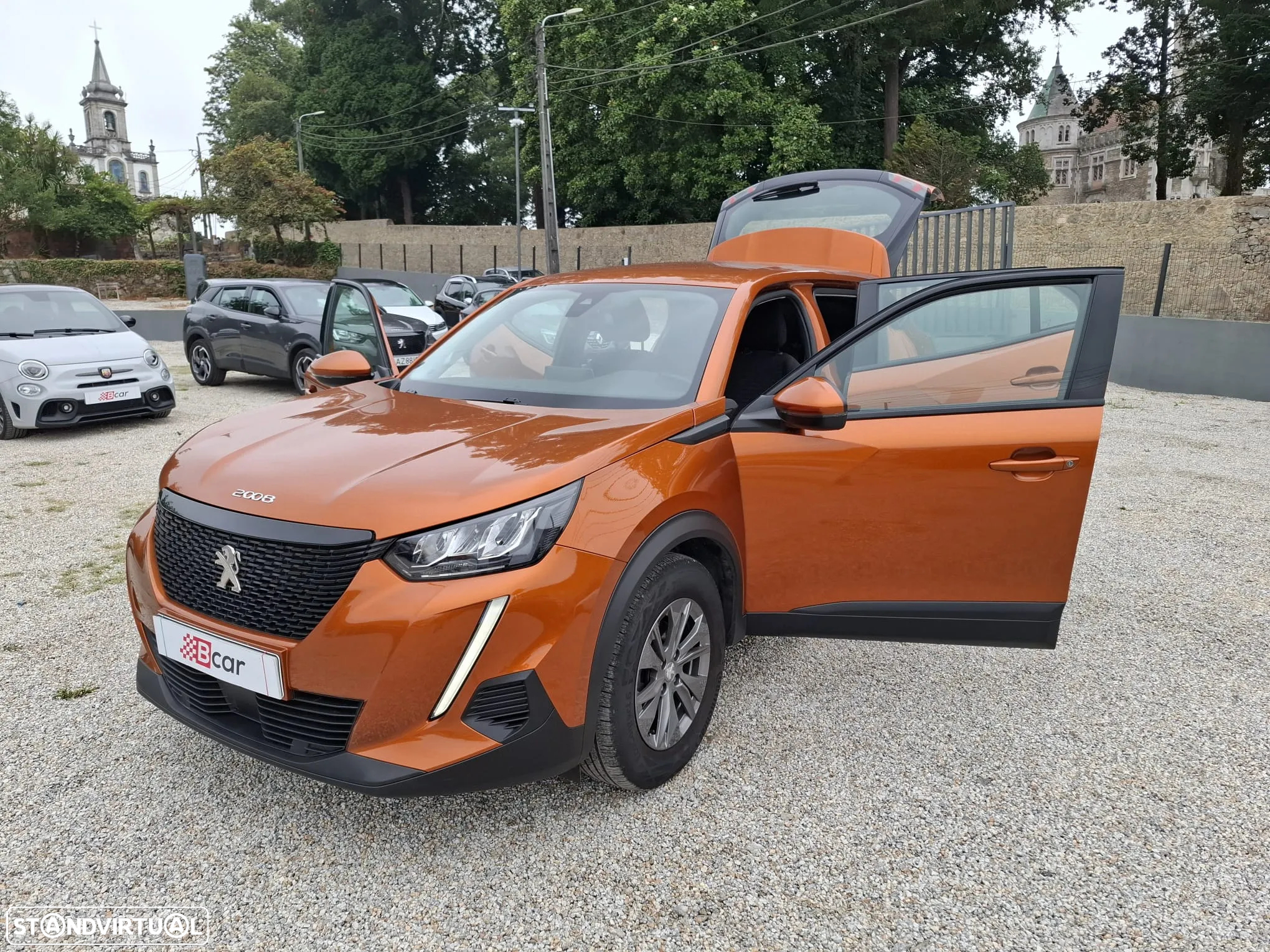 Peugeot 2008 1.2 PureTech Allure Pack - 19