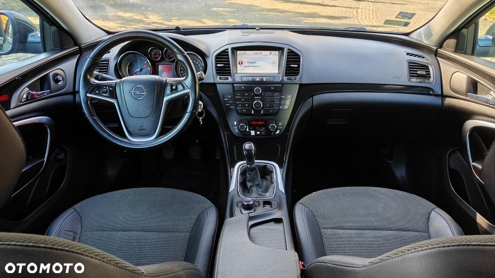 Opel Insignia - 10