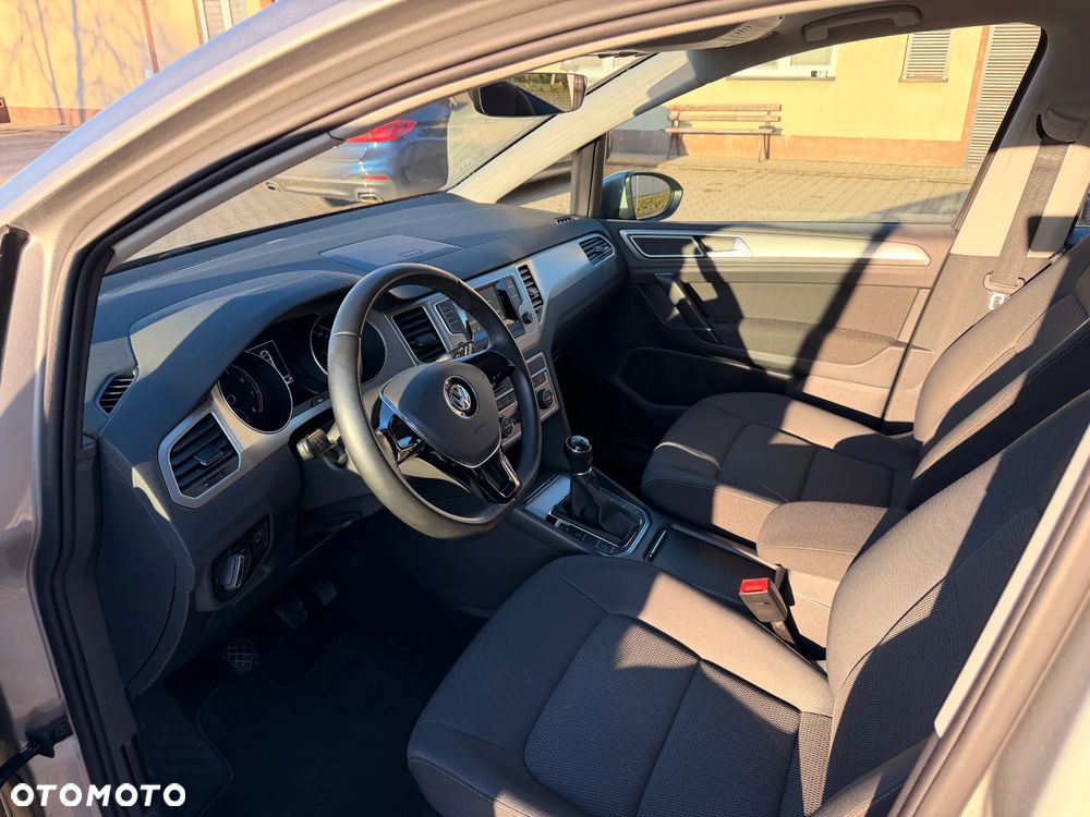 Volkswagen Golf 1.2 TSI BMT Trendline EU6 - 6