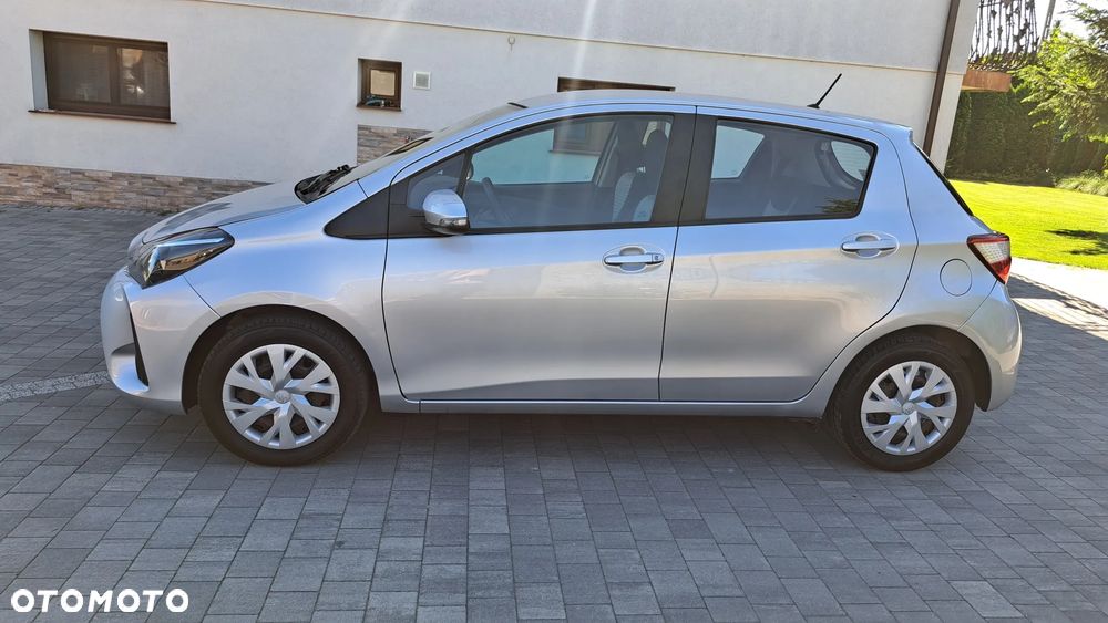 Toyota Yaris 1.5 Dynamic - 4