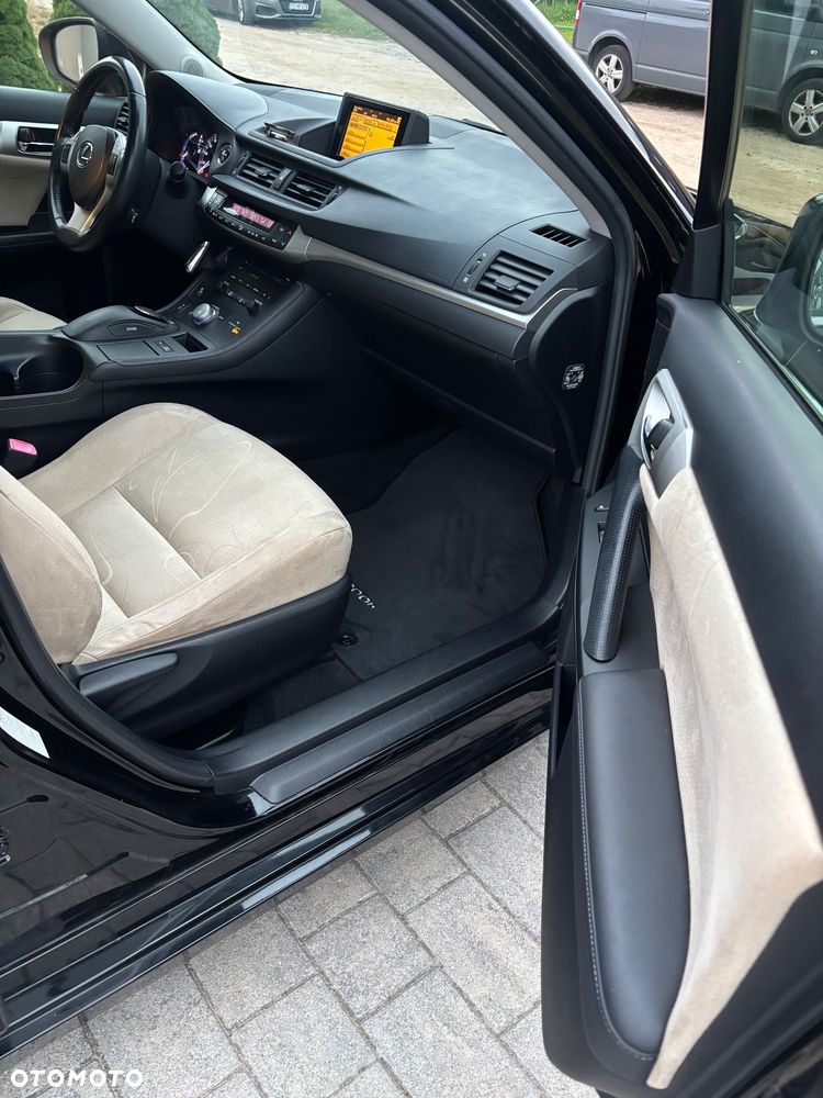 Lexus CT - 35