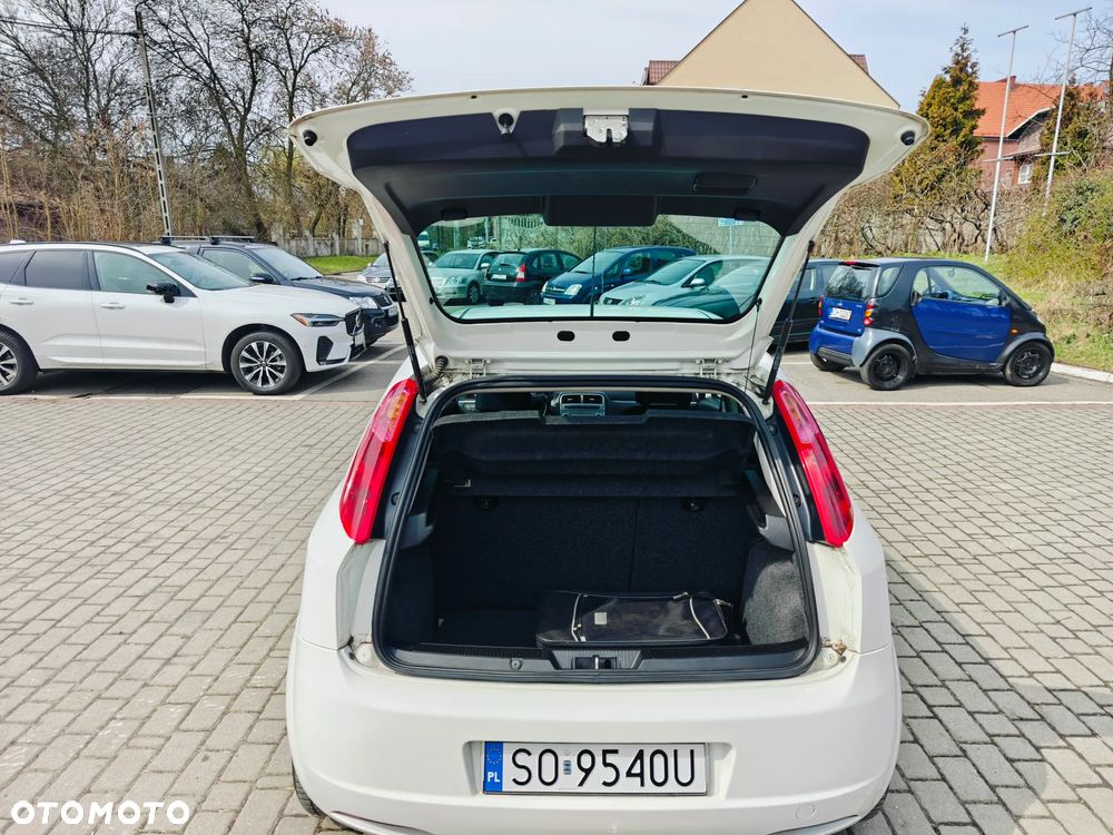 Fiat Grande Punto 1.4 8V Emotion - 19